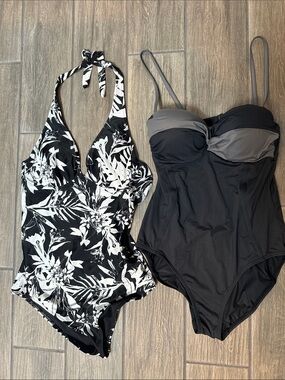 Lole Swimsuit bundle size Large. One piece. Black/white, Black/gray.